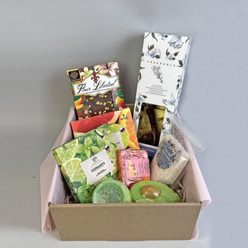 Подарочный набор "Энергия жизни" бомбочки для ванны, свечи, шоколад 69429