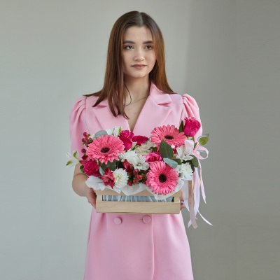 Ящик с герберами N 84611