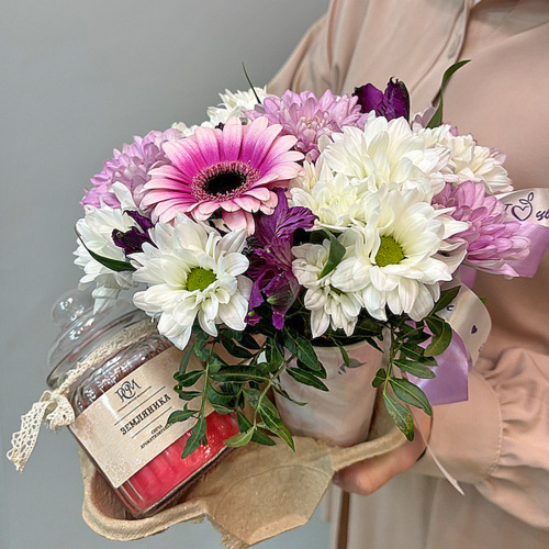 Сет "Земляника". Набор стаканчик с цветами и аромасвечой в банке арт. 70404