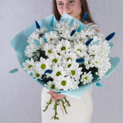 Букет из кустовых хризантем с лагурусом 35810